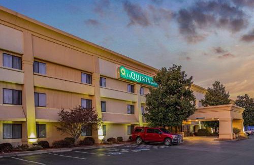 North Little Rock Hotel | La Quinta by Wyndham N Little Rock - McCain Mall
