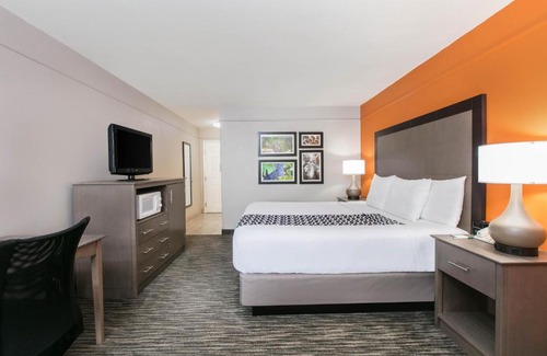 Fredericksburg Hotel | La Quinta by Wyndham Fredericksburg