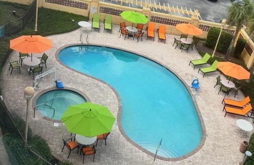 Ocala Hotel | La Quinta Inn and Suites by Wyndham, Ocala