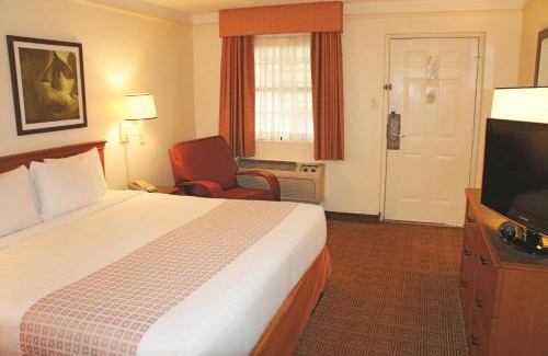 Downtown San Antonio Hotel | La Quinta Inn by Wyndham San Antonio Market Square