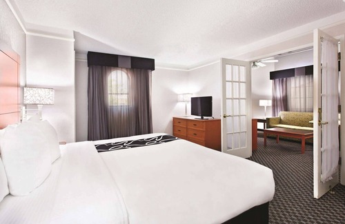 Champaign Hotel | La Quinta Inn by Wyndham Champaign