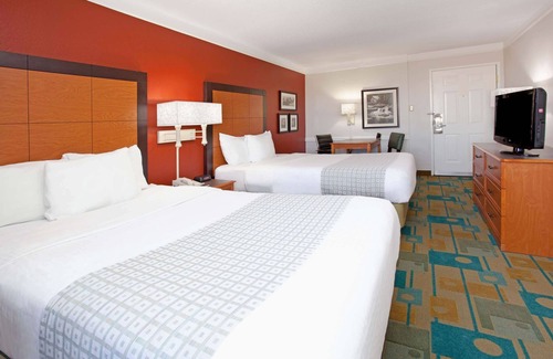 Cheyenne Hotel | La Quinta Inn by Wyndham Cheyenne