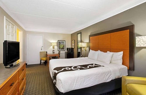 Golden Hotel | La Quinta Inn by Wyndham Denver Golden