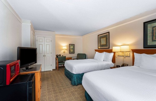 Tallahassee Hotel | La Quinta Inn by Wyndham Tallahassee North