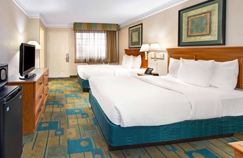 Albuquerque Hotel | La Quinta Inn by Wyndham Albuquerque Airport