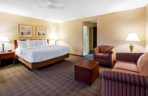 Southgate Hotel | La Quinta Inn by Wyndham Detroit Southgate
