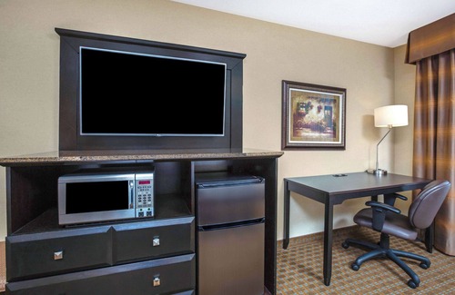 Paso Robles Hotel | La Quinta Inn & Suites by Wyndham Paso Robles