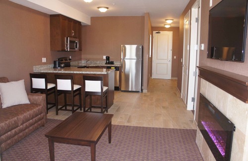 Paso Robles Hotel | La Quinta Inn & Suites by Wyndham Paso Robles