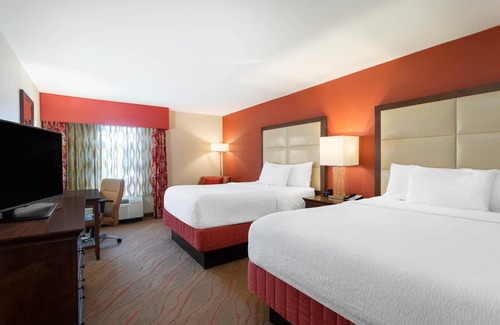 Pigeon Forge Hotel | La Quinta Inn & Suites by Wyndham Pigeon Forge
