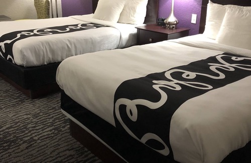 Port Orange Hotel | La Quinta Inn & Suites by Wyndham Port Orange / Daytona
