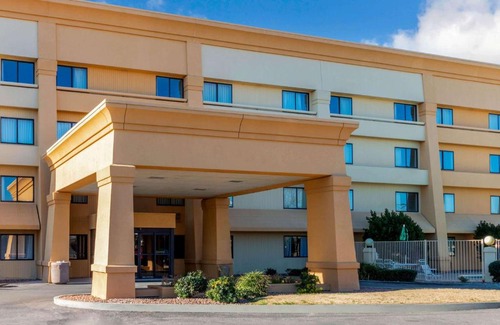 Las Cruces Hotel | La Quinta Inn & Suites by Wyndham Las Cruces Organ Mountain