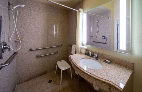 New Caney Hotel | La Quinta Inn & Suites by Wyndham Houston New Caney