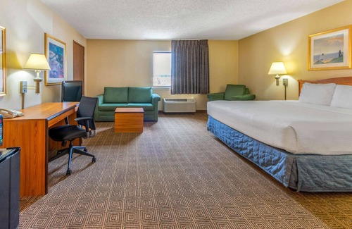 Las Cruces Hotel | La Quinta Inn & Suites by Wyndham Las Cruces Organ Mountain