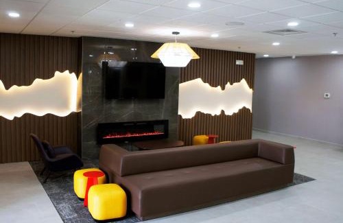 Ellendale Hotel | La Quinta Inn & Suites by Wyndham Memphis East