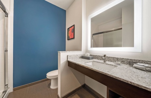 Sulphur Hotel | La Quinta Inn & Suites by Wyndham Sulphur (Lake Charles)