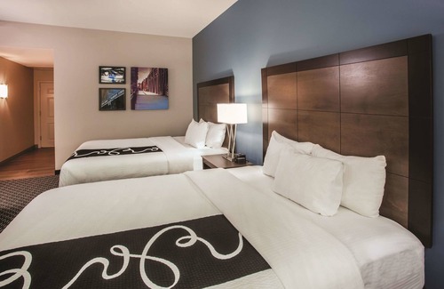 Downtown Chicago Hotel | La Quinta Inn & Suites by Wyndham Chicago Downtown