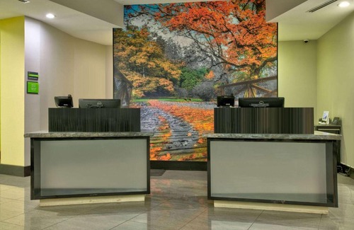 Lubbock Hotel | La Quinta Inn & Suites by Wyndham Lubbock Southwest
