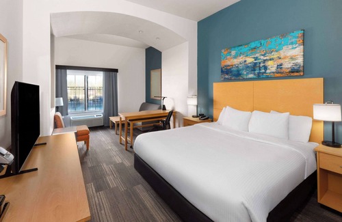 McNeil Hotel | La Quinta Inn & Suites by Wyndham Austin NW/Lakeline Mall