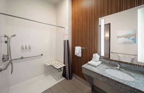 McNeil Hotel | La Quinta Inn & Suites by Wyndham Austin NW/Lakeline Mall