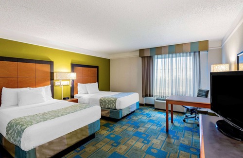 Fremont Hotel | La Quinta Inn & Suites by Wyndham Fremont / Silicon Valley