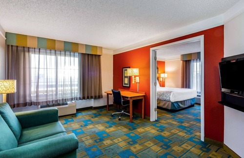 Fremont Hotel | La Quinta Inn & Suites by Wyndham Fremont / Silicon Valley
