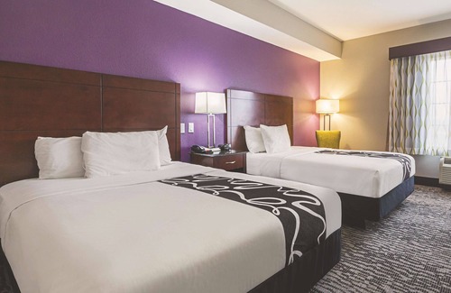 Fresno Hotel | La Quinta Inn & Suites by Wyndham Fresno Northwest