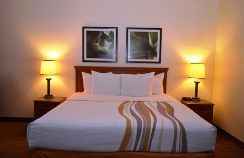 Lakeland Hotel | La Quinta Inn & Suites by Wyndham Lakeland East