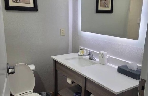 Tupelo Hotel | La Quinta Inn & Suites by Wyndham Tupelo