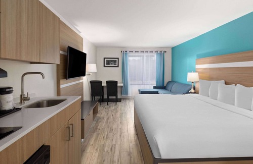 Kodak Hotel | La Quinta Inn & Suites by Wyndham Sevierville / Kodak