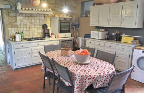 Bonneville-et-St-Avit-de-Fumadieres Casa | La Raze by Interhome