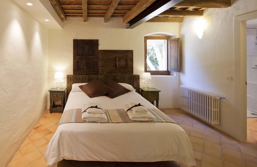 Sant Feliu de Pallerols Cama Y Desayuno | La Rectoria De Sant Miquel De Pineda