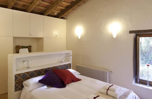Sant Feliu de Pallerols Cama Y Desayuno | La Rectoria De Sant Miquel De Pineda