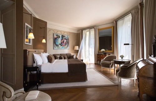 8th Arrondissement Otro | La Reserve Paris Hotel and Spa