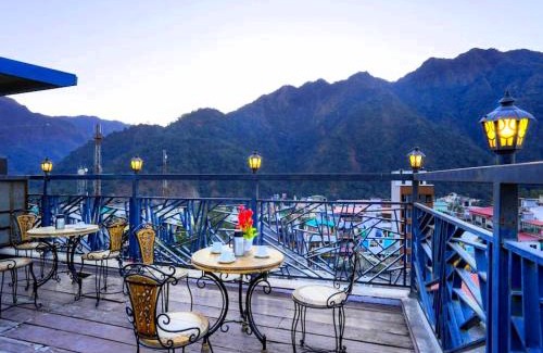 Tapovan Hotel | LA Riqueza Pride Inn # Customer's Favourite Hotel in Tapovan #Free use of Swimming Pool & Gym # Mountain View Rooms # Close to Lakshman Jhula # Free Parking
