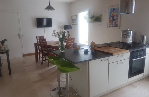 La Jarrie Casa | La Rochelle-Chatelaillon,property equipped With a Pool and a Garden of 400m²