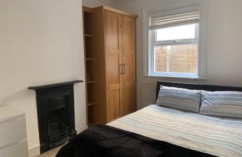 Earlsfield Casa | La Rochelle - Earlsfield near Wimbledon, Clapham, Waterloo