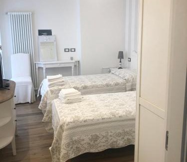Fizzonasco Cama Y Desayuno | La Rosa Bianca