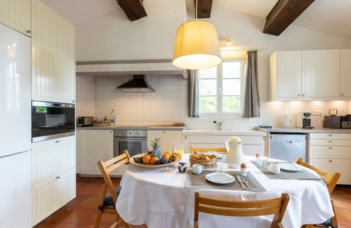 Tresques Casa | La Rouveyrolle by Interhome