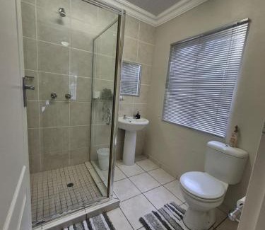 Rustenburg Casa | La'Ruach Guesthouse