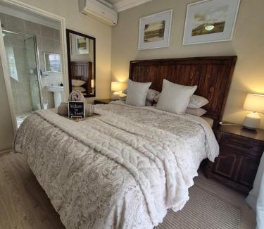 Rustenburg Casa | La'Ruach Guesthouse
