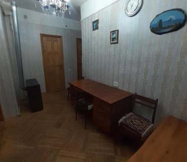 Alaverdi Apartamento | LA's Apartment with closed parking