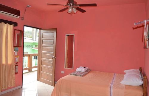 San Ignacio Casa | LA's Guest House