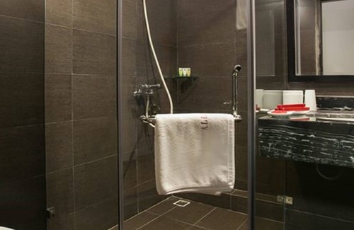 Truc Bach Hotel | La Santé Hotel & Spa