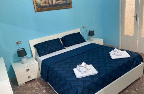 Pizzo Apartamento | La scaletta sul mare di Pizzo [ WiFi e Disney+ ]