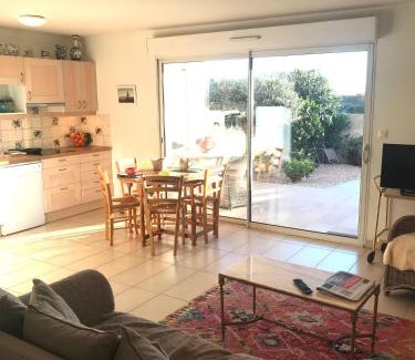Marseillan Apartamento | la scribote