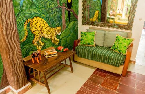 Barrio de Santiago Apartamento | La Selva by Majikal B&B