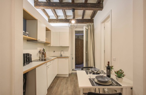 Sant' Ambrogio Apartamento | La Sinagoga Suite-hosted by Sweetstay