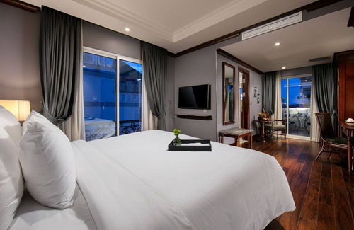 Hang Bac Hotel | La Sinfonía Majesty Hotel and Spa