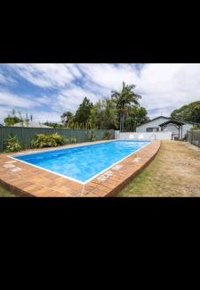 Iluka Apartamento | La Sirena Pool and barbie, private boat ramp, WiFi, two bedrooms, 3 beds