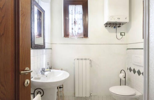 Buti Apartamento | Apartamento La Sorgente (BUT150) en Buti - 4 personas, 2 dormitorios